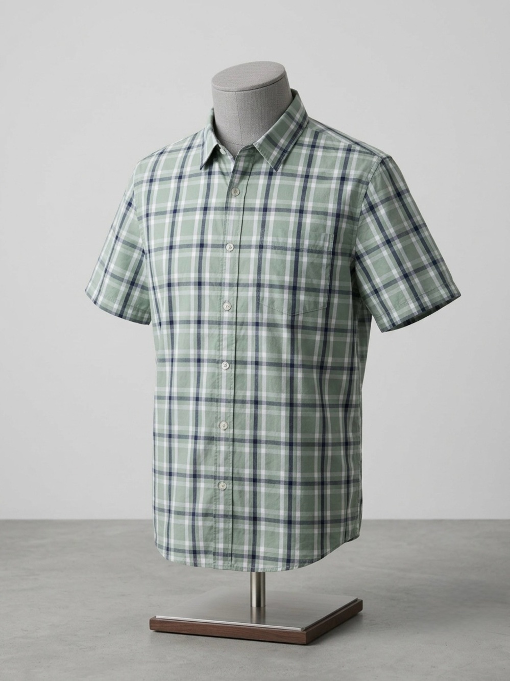 GAP Men’s Plaid Short Sleeve Button-Down Shirt - Sage Green / Navy | XL